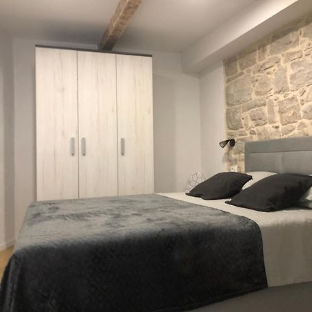 Apartman Blue Moon Split- Free Parking Eksteriør bilde