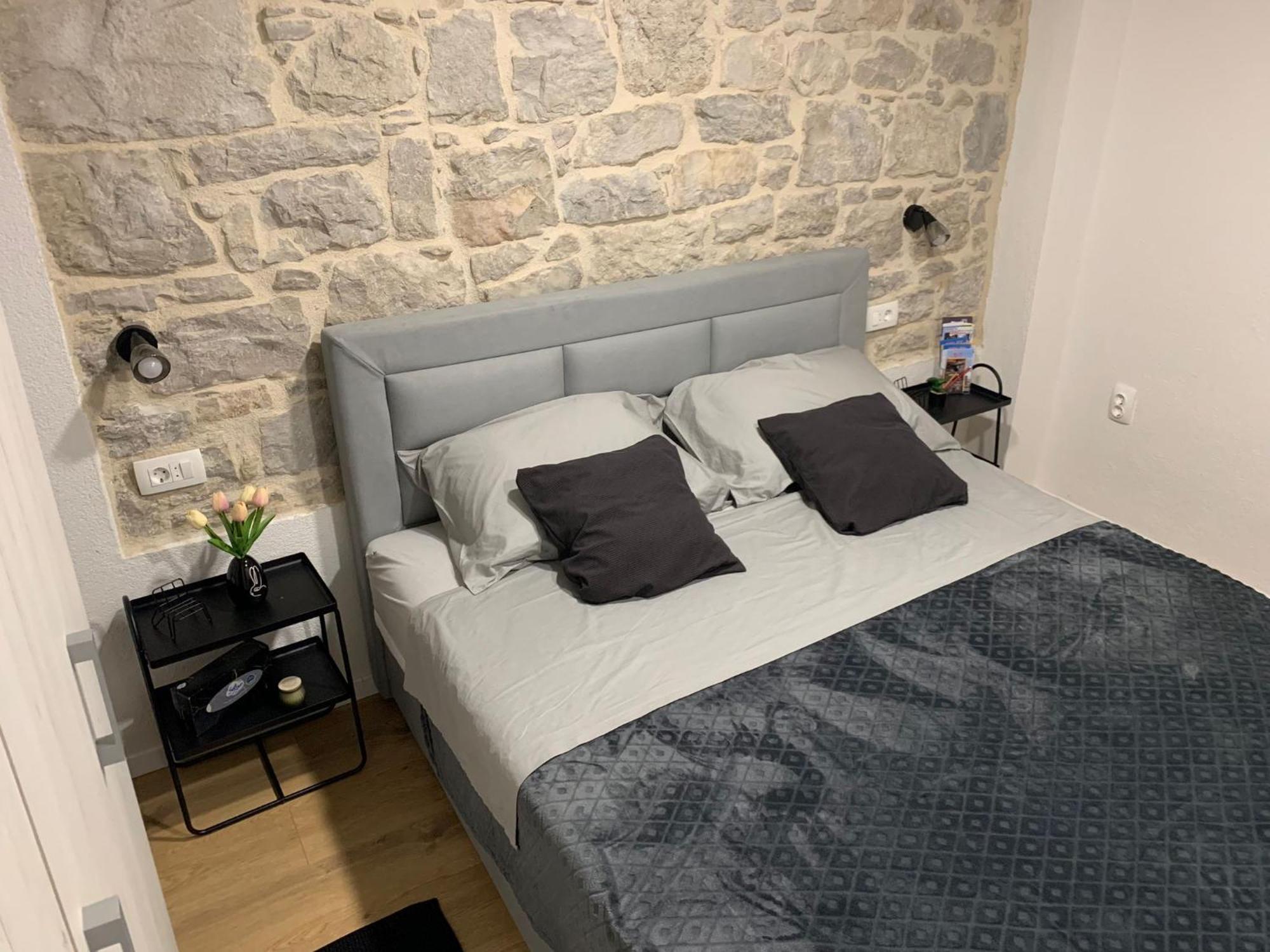 Apartman Blue Moon Split- Free Parking Eksteriør bilde