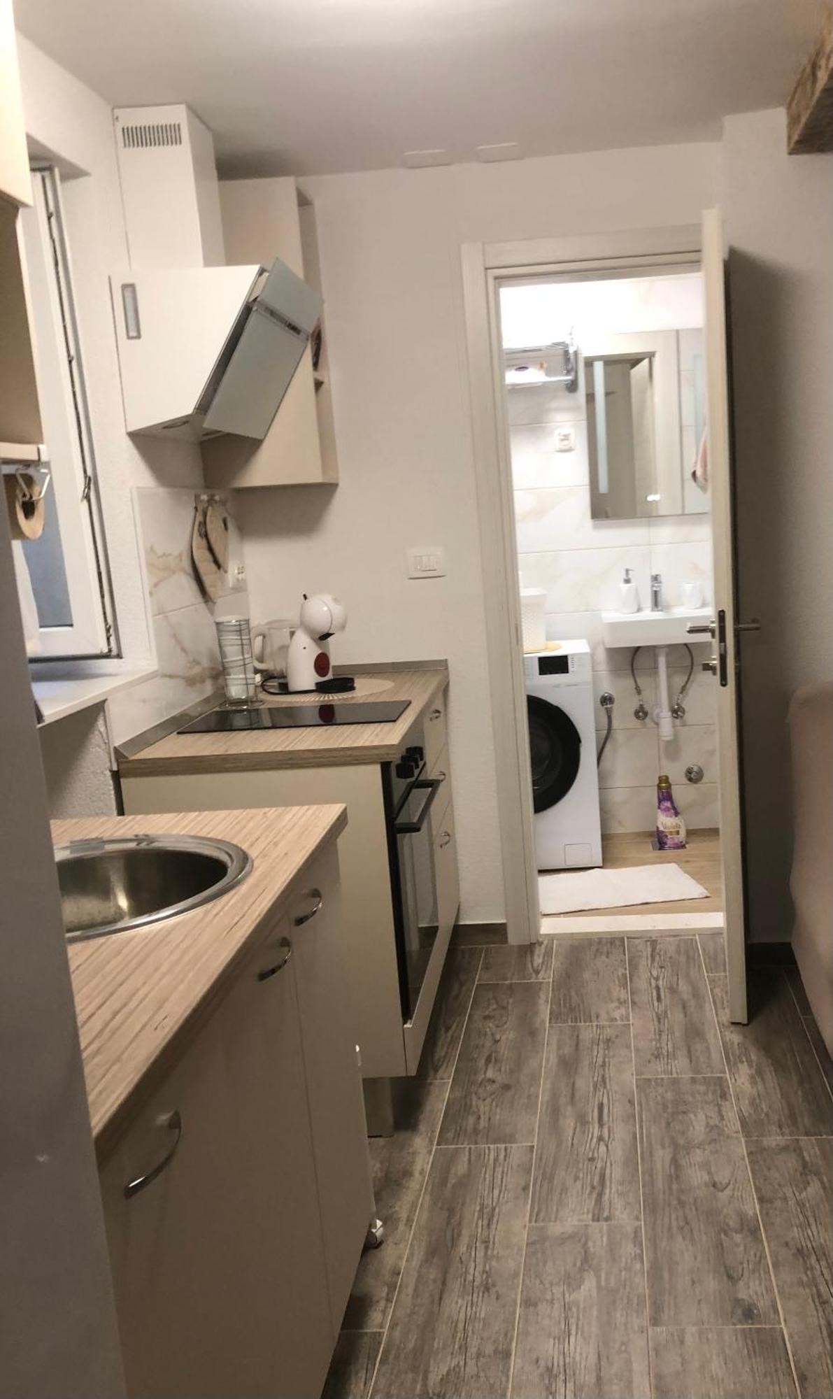 Apartman Blue Moon Split- Free Parking Eksteriør bilde