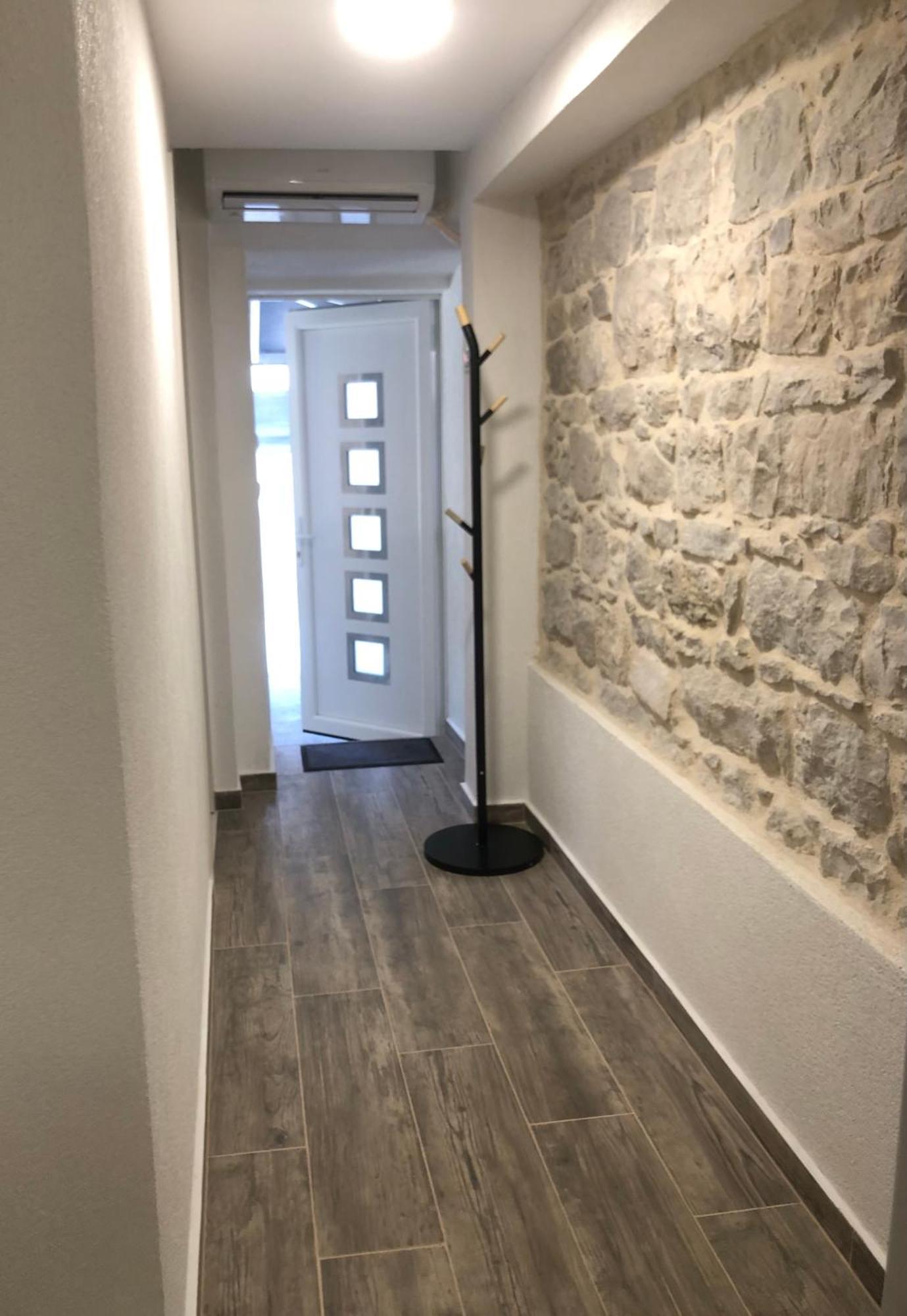 Apartman Blue Moon Split- Free Parking Eksteriør bilde