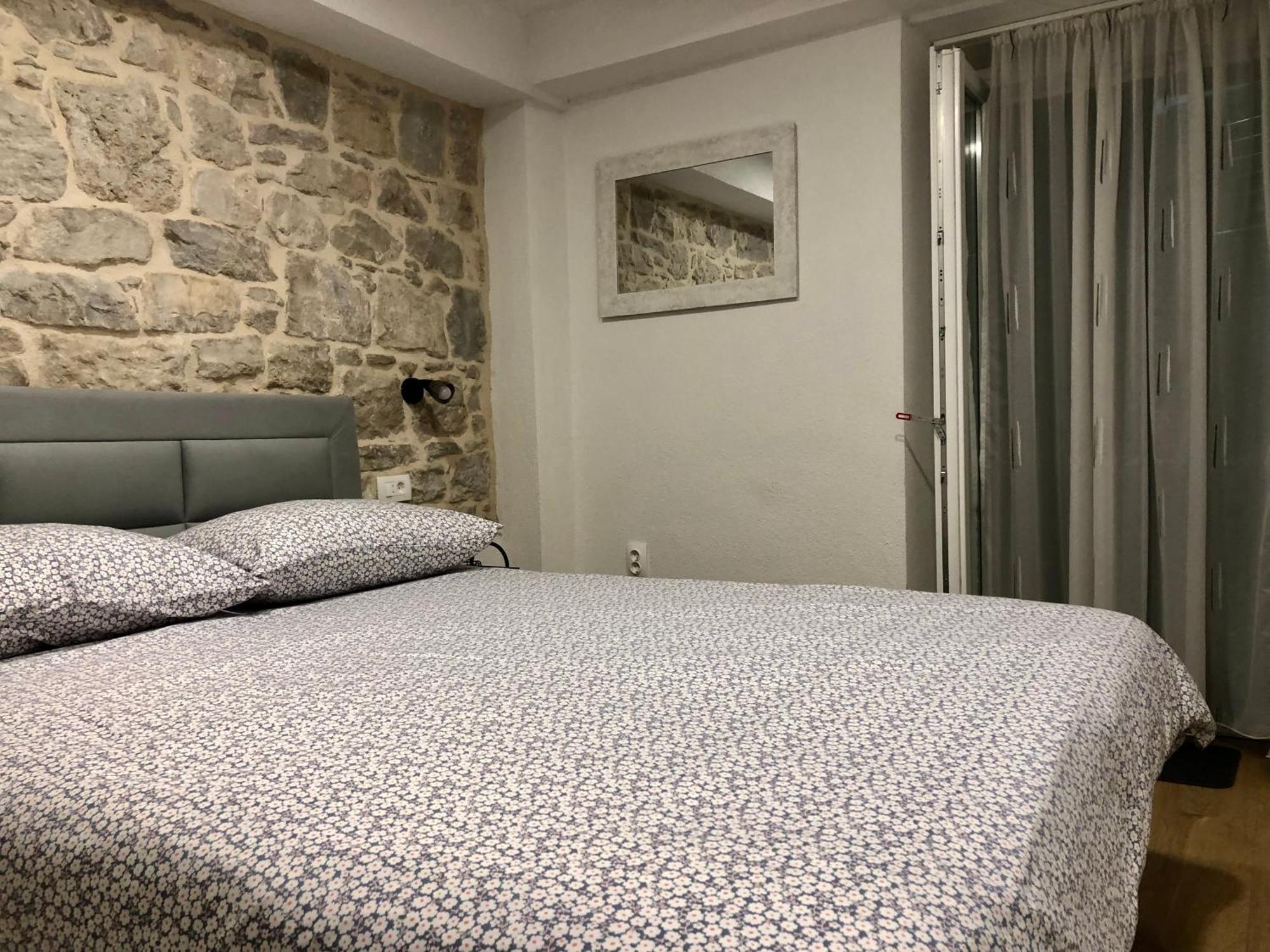 Apartman Blue Moon Split- Free Parking Eksteriør bilde